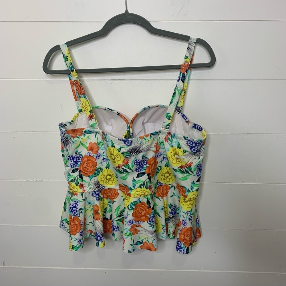 Torrid floral peplum swim top 1X - Picture 10 of 12